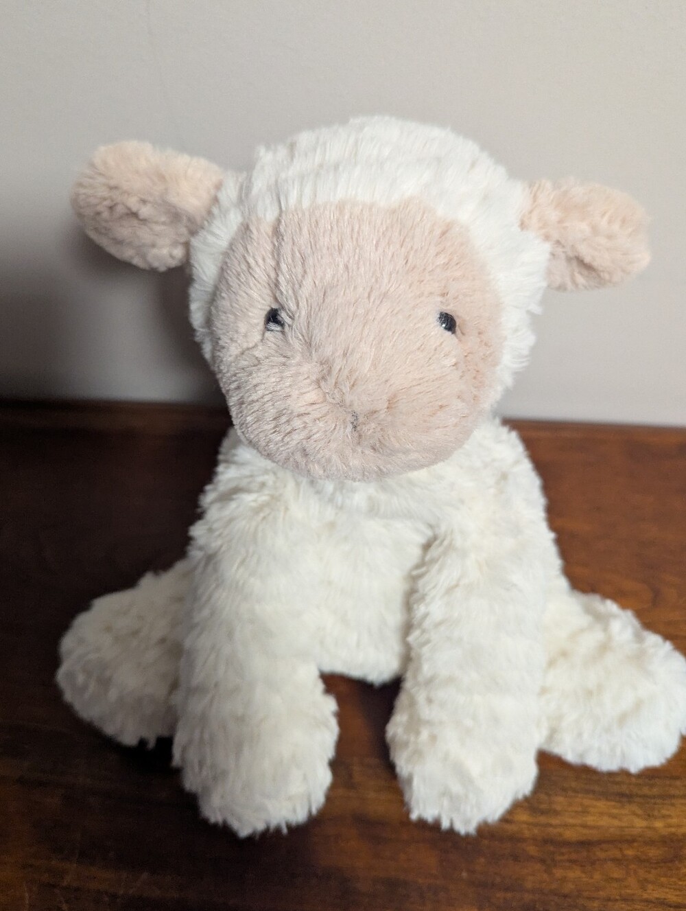 Jellycat fuddlewuddle lamb. GUC . 8 Inches.